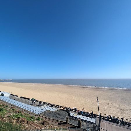 Luxury Penthouse Apartment Lowestoft Exterior foto